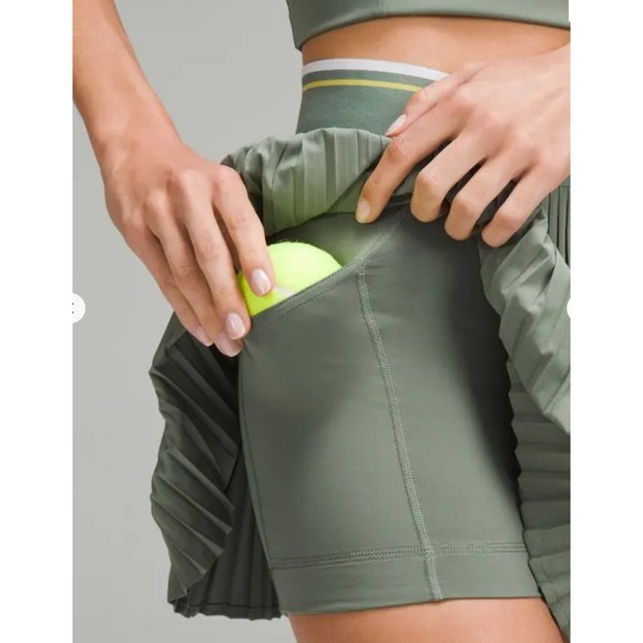 Lululemon Varsity High Rise Pleated Tennis Skirt Tipping Stripe Sz 0 NWT - Picture 2 of 13
